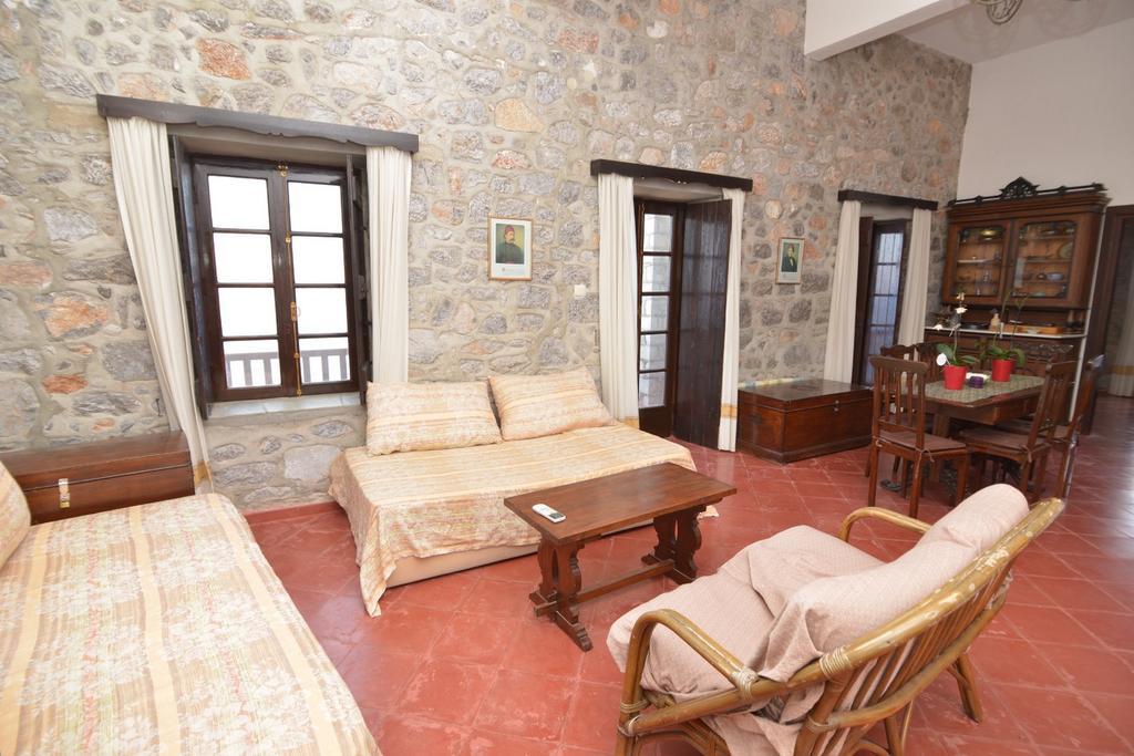 Villa Castello Ύδρα Δωμάτιο φωτογραφία